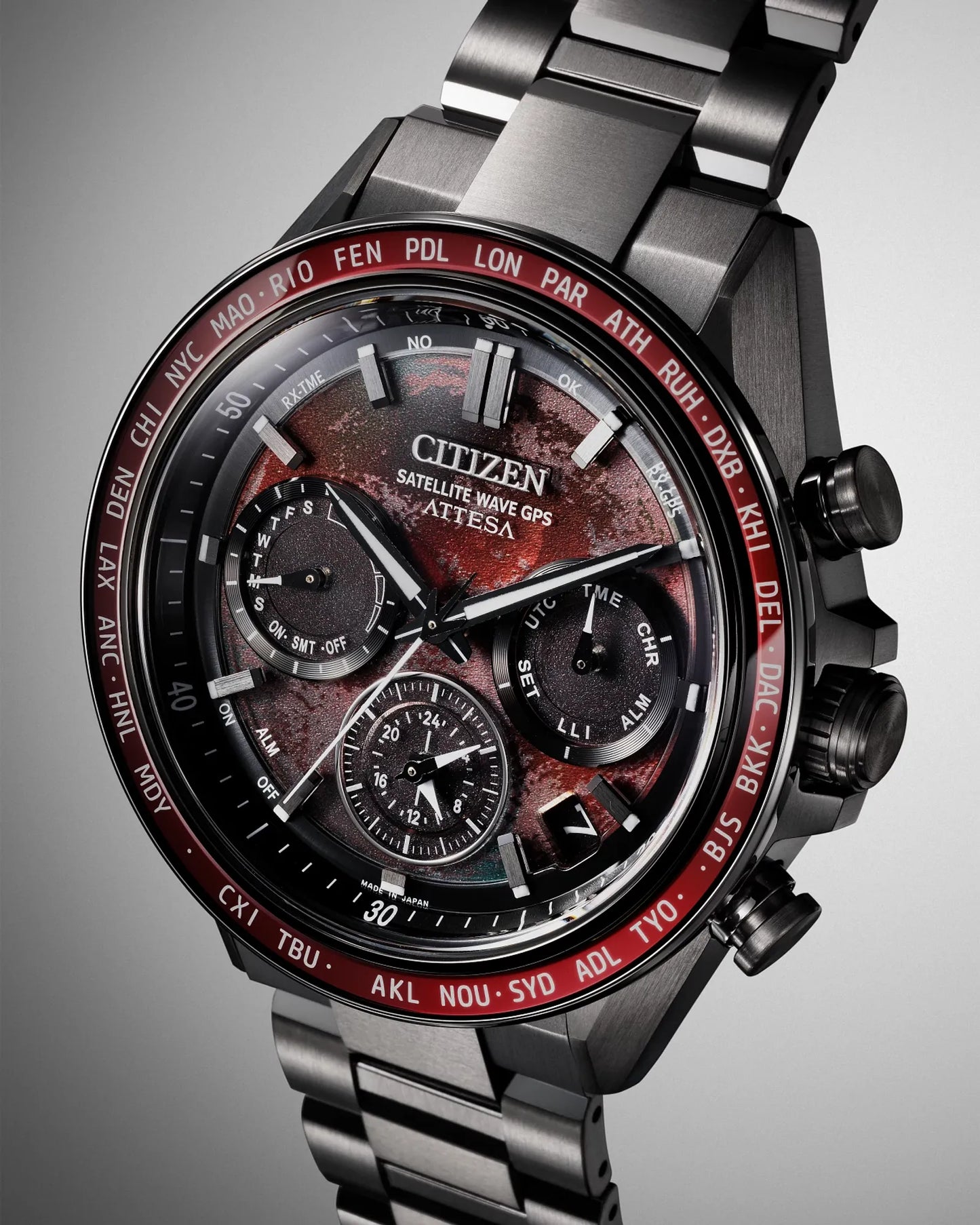attesa red dial super titanuim limted edttion