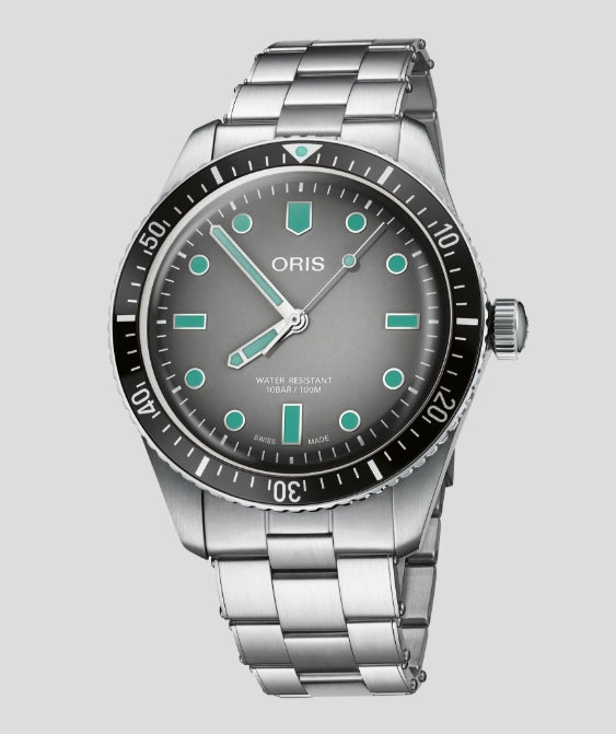 Divers Sixty‑Five