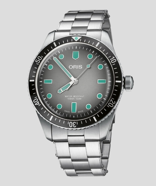 Divers Sixty‑Five