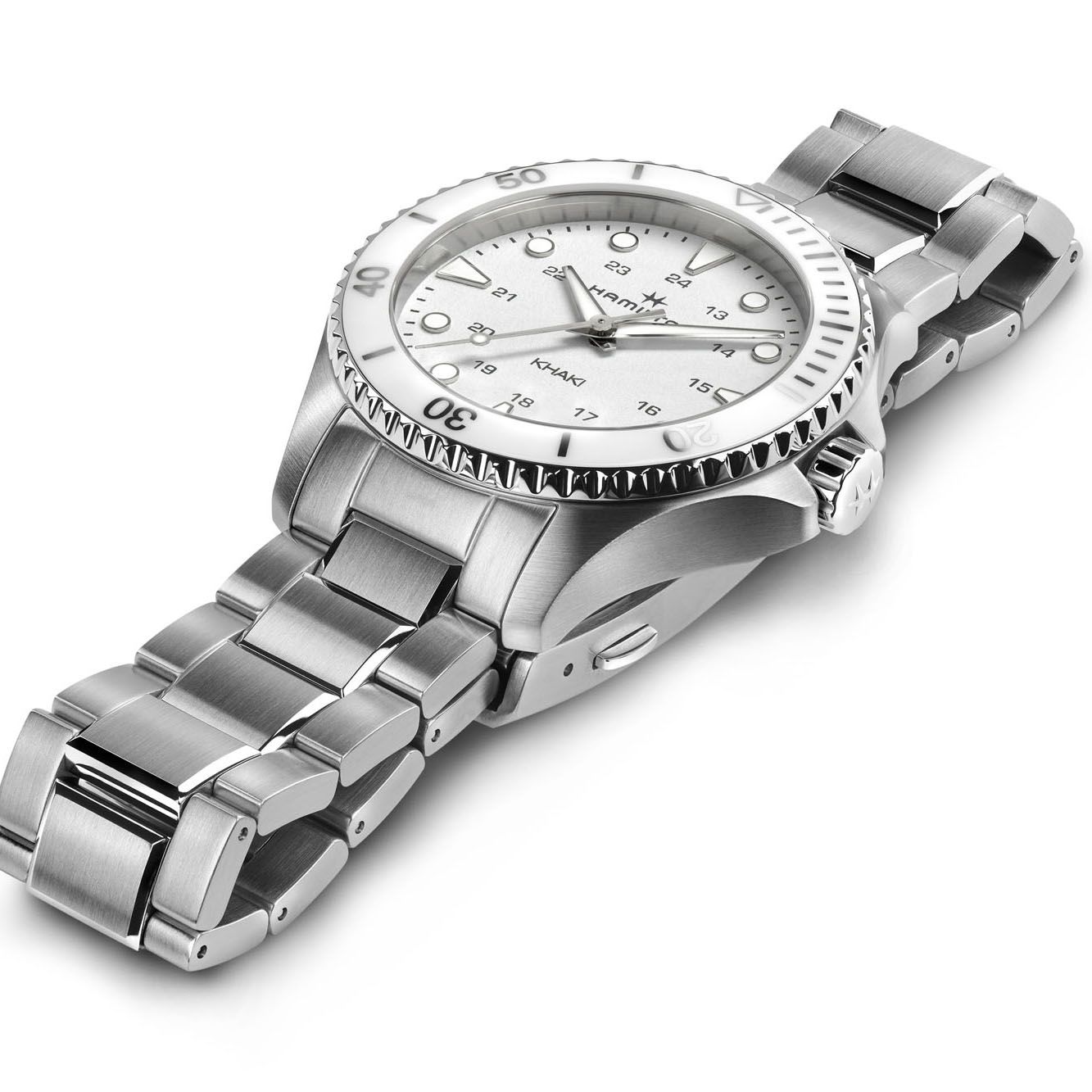 Hamilton Khaki Navy Scuba Quartz H82221110